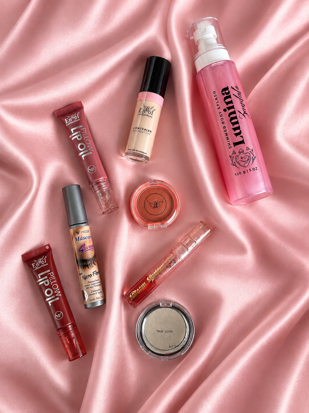 productos Laymiu Beauty sobre satín rosado